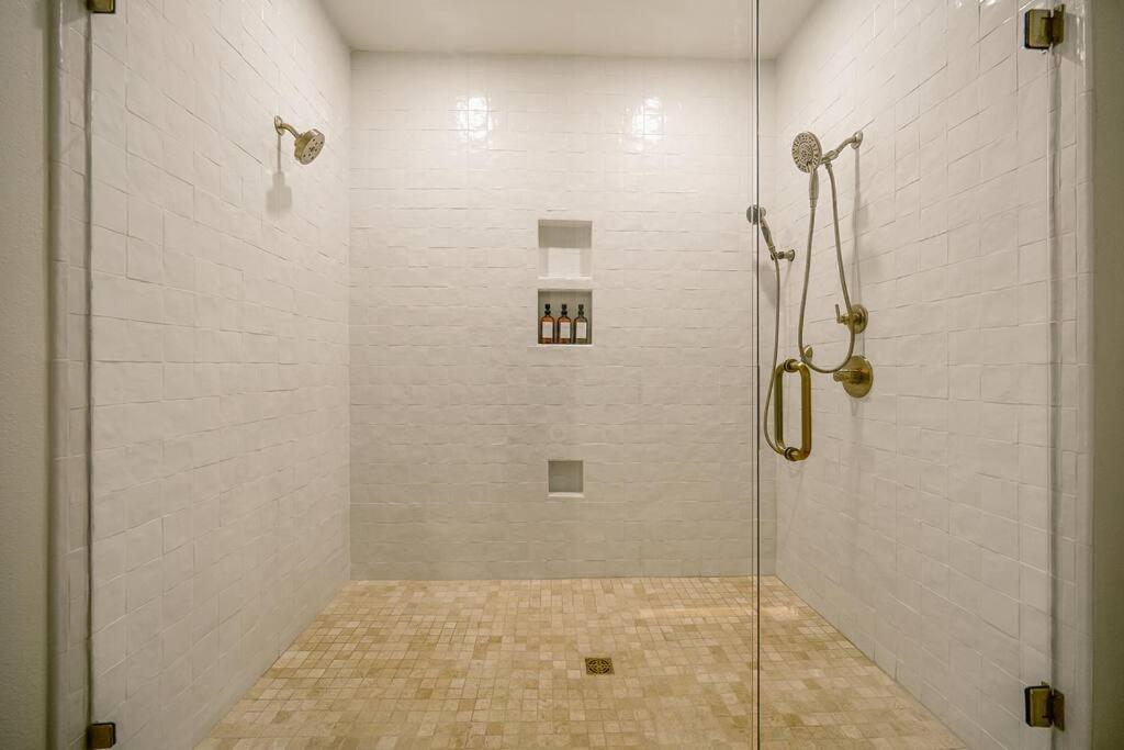 Unwind in Style & Serenity - The Denizen - Image 8