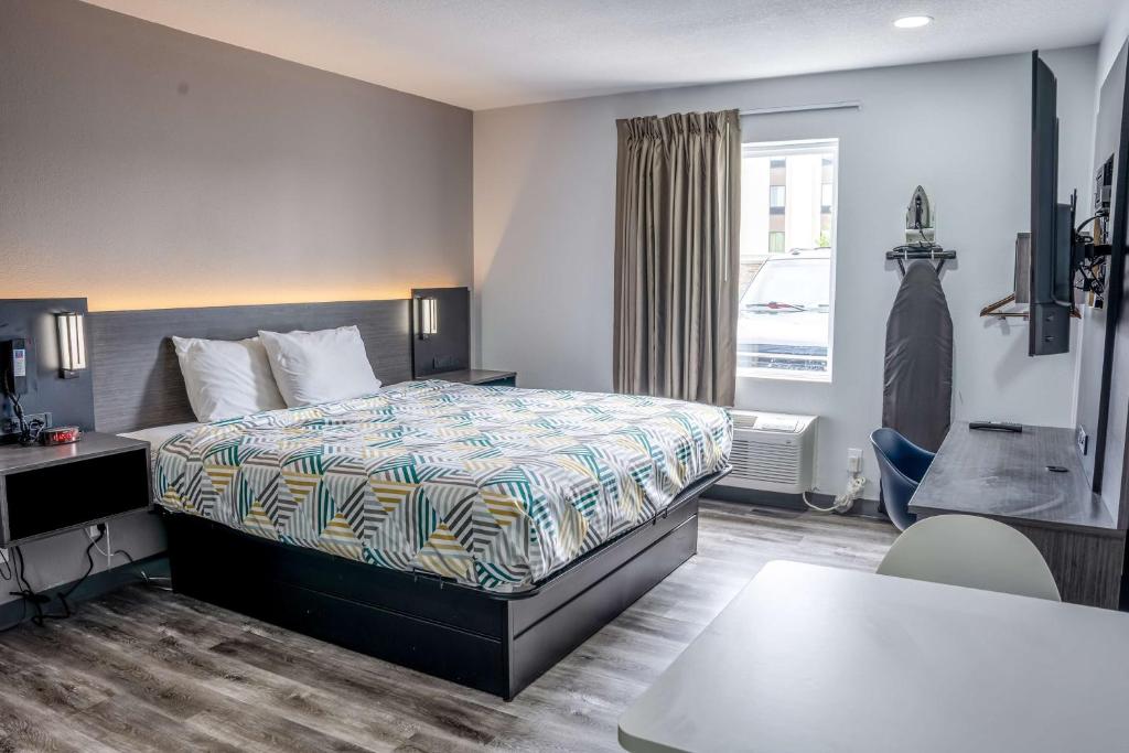 Studio 6 Claremore OK - Image 7