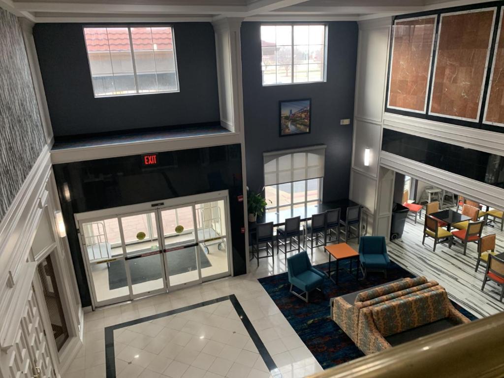 La Quinta by Wyndham OKC North - Quail Springs - Image 6