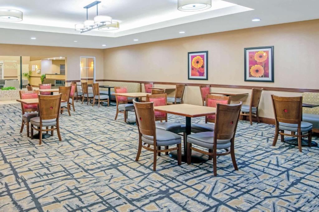 La Quinta by Wyndham Lawton / Fort Sill - Image 5