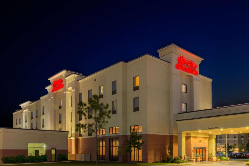 Hampton Inn & Suites Oklahoma City - South - Image 7