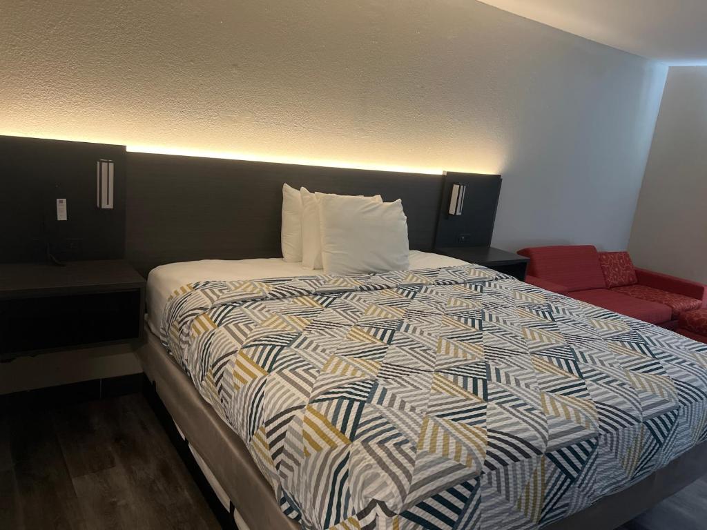 Motel 6 Tulsa, OK Airport - Image 5