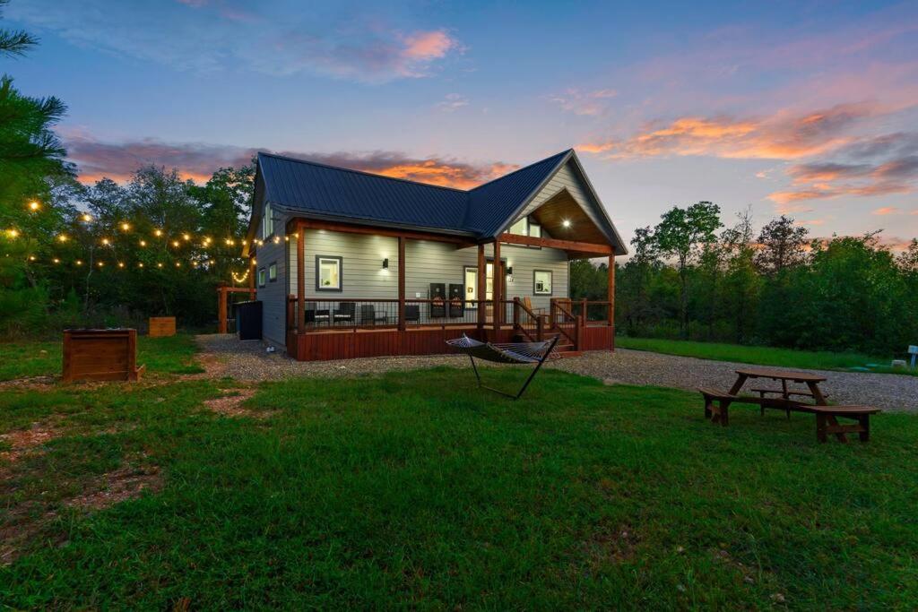 Under the Stars - Secluded, Hot Tub, Firepit, Games - Image 6