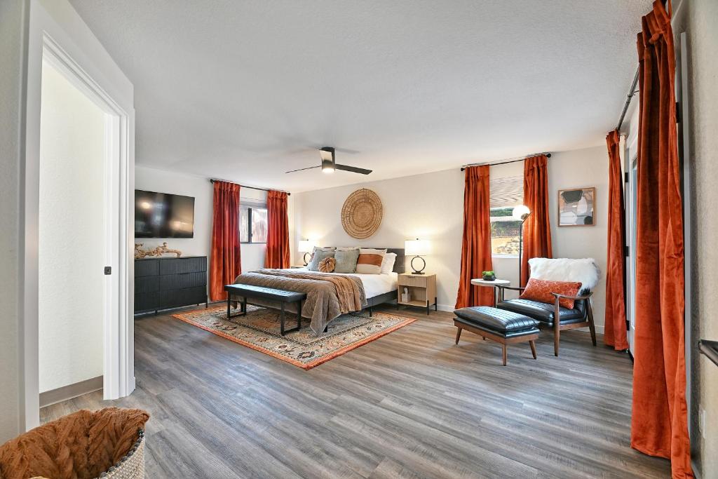 Manor Hill Haven Hot Tub & Accessible Features - Image 5