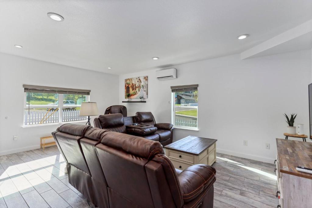 Amber Nook - Image 4