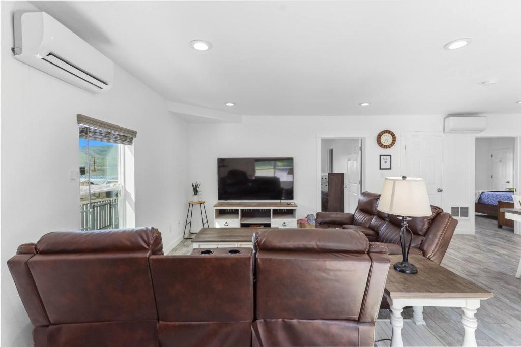 Amber Nook - Image 5