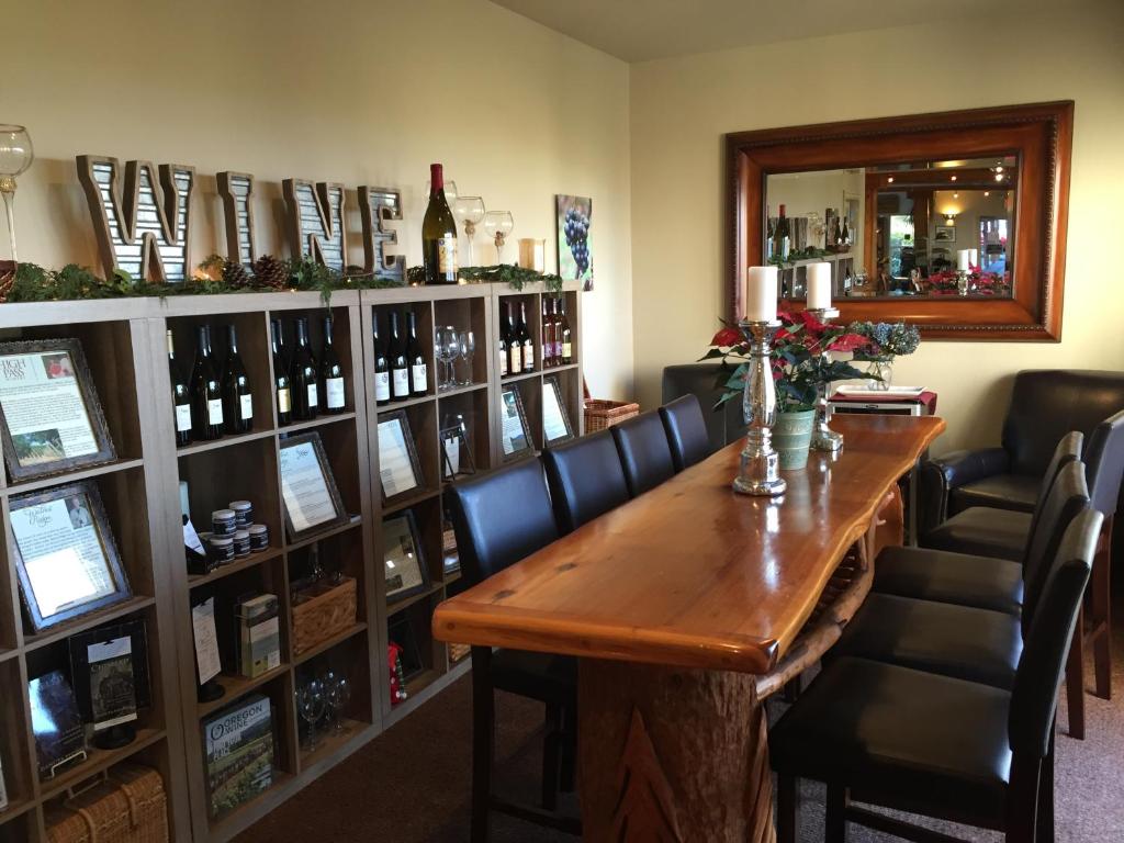 Overleaf Lodge and Spa - Image 8