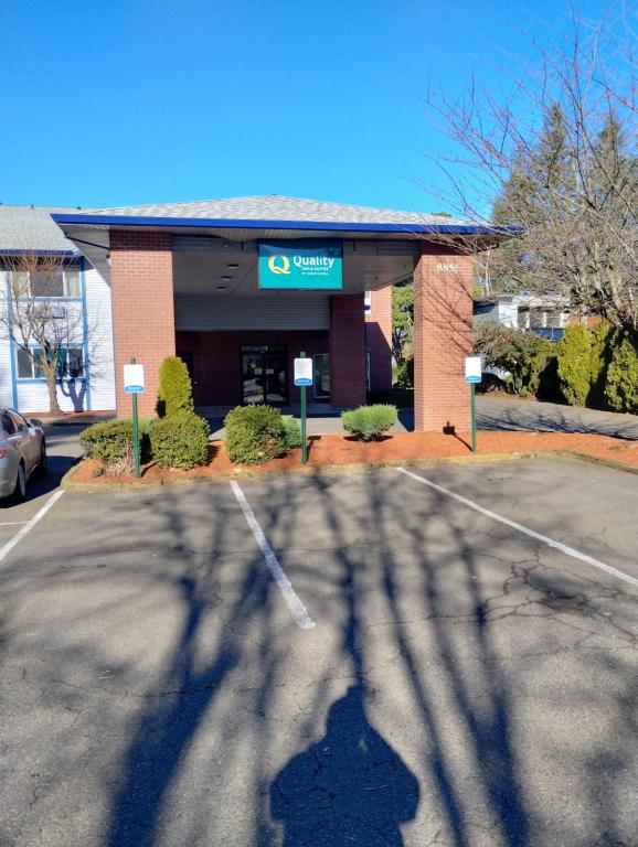 Quality Inn & Suites Wilsonville - Image 6