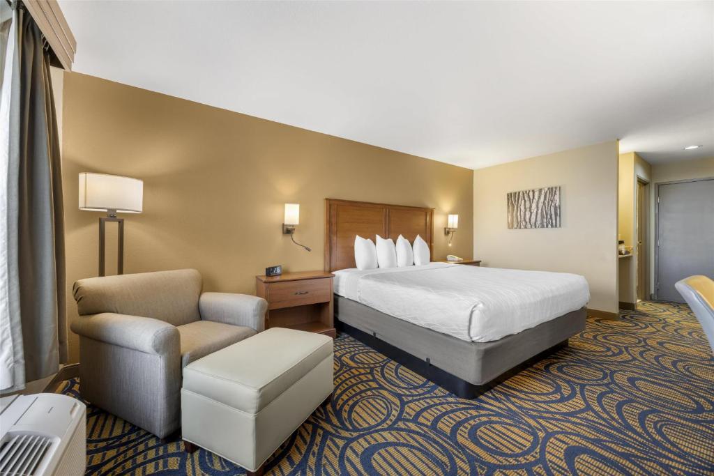 Best Western Woodburn Inn - Image 8