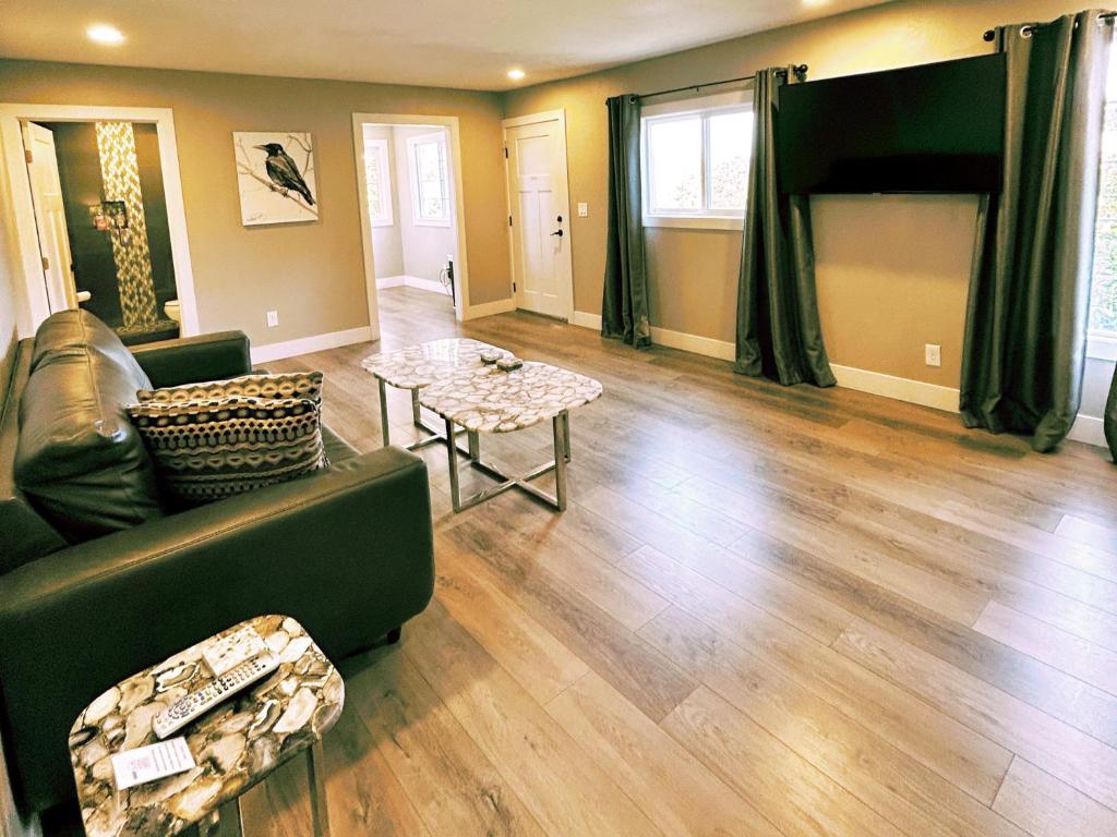 The Rellik House - Image 6