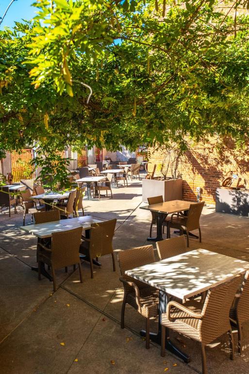 Lancaster Arts Hotel - Image 6