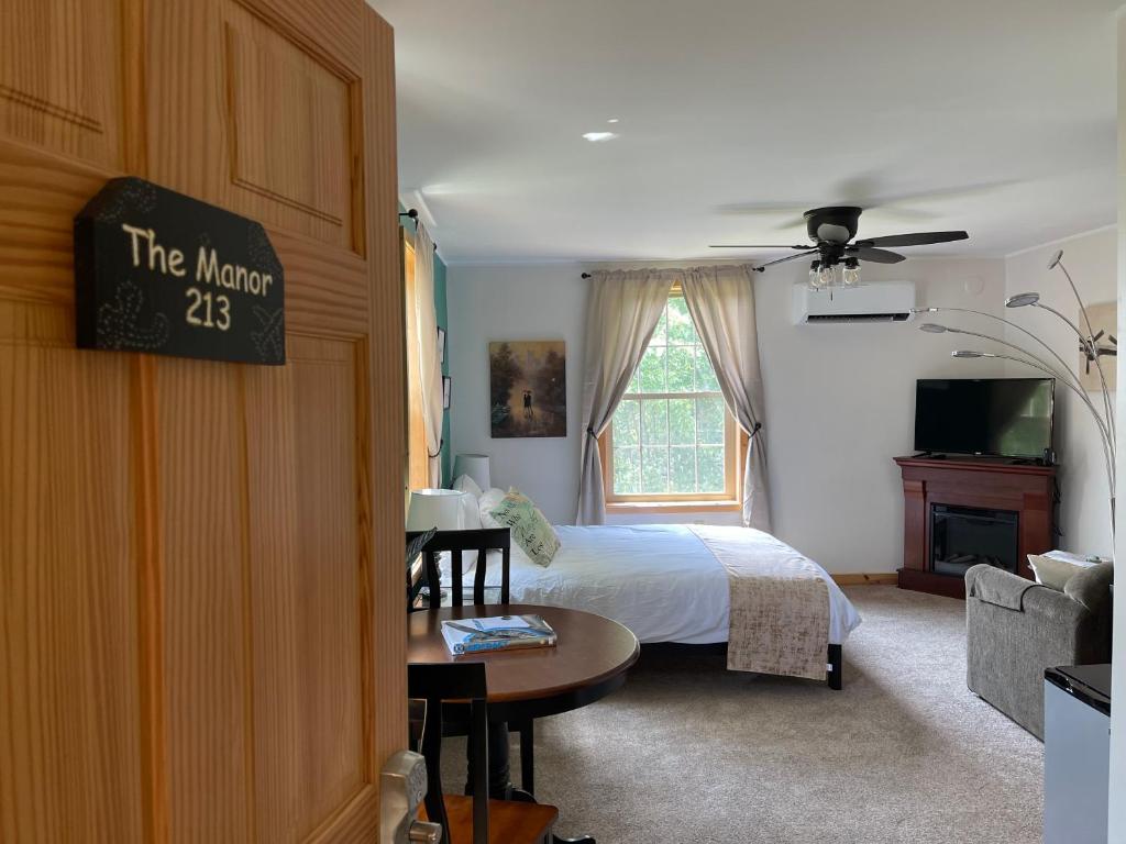 Deer Creek Winery at Brooks Estate - Image 5