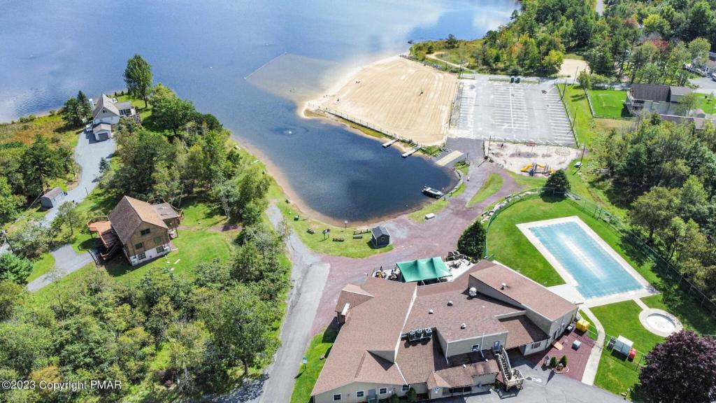 Hot Tub (Jacuzzi) - Photo 6