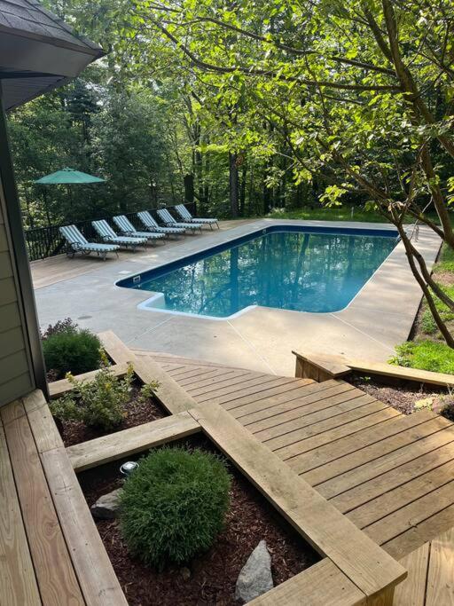 Private Pool & Hot Tub at Chalet by Hidden Valley - Image 4