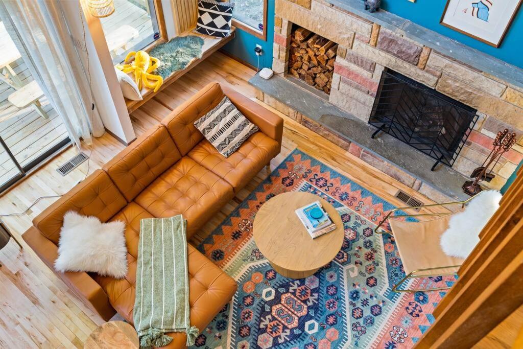 The Blue Forest Chalet - Kayak, Hike, Hot Tub - Image 5