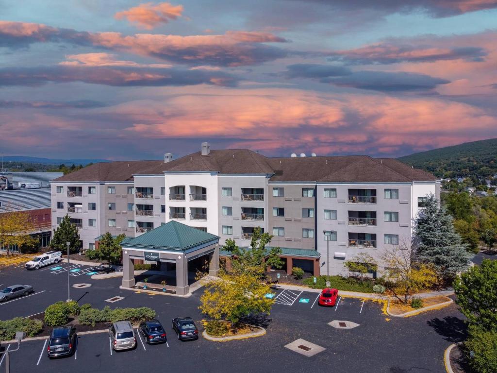 Country Inn & Suites by Radisson, Convention Center - Image 6