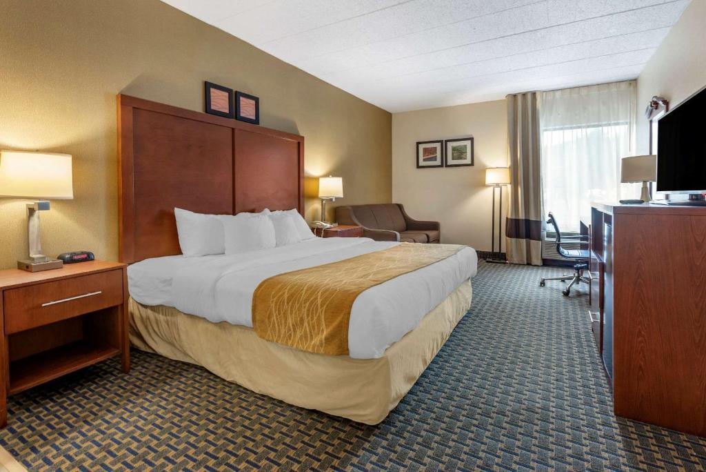 Comfort Inn West Hazleton - Image 8