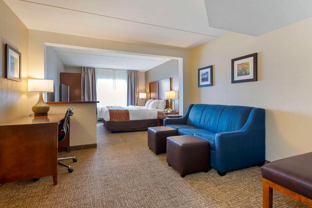 Comfort Inn & Suites Wilkes Barre - Arena - Image 8
