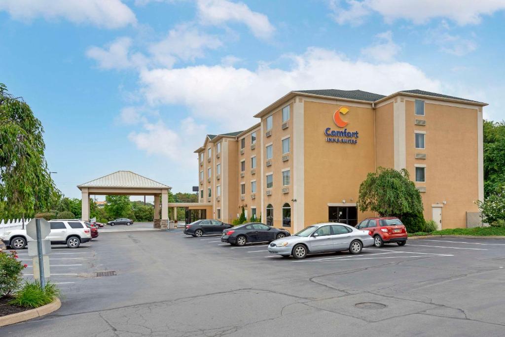 Comfort Inn & Suites Wilkes Barre - Arena - Image 7
