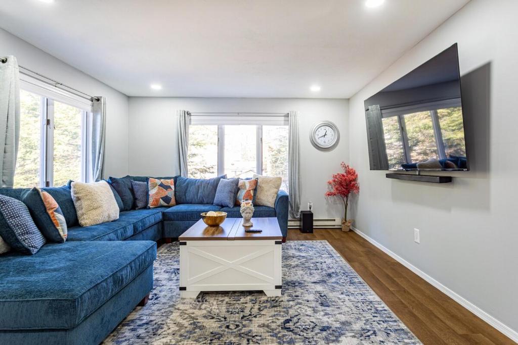 Poconos Pines Retreat getaway near top attractions - Image 6