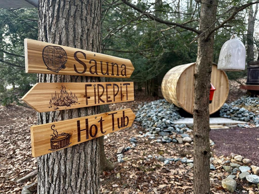 Hot Tub (Jacuzzi) - Photo 3