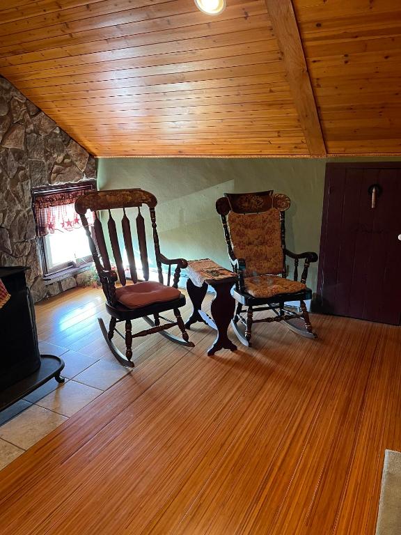 Carriage Stop Bed & Breakfast - Image 4