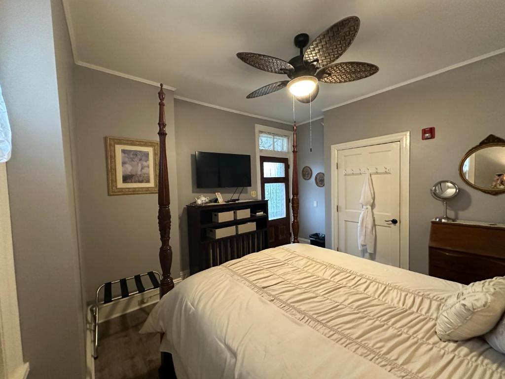 Susquehanna Manor Inn - Image 6