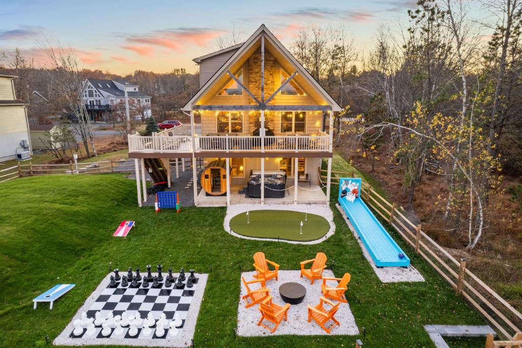 Lakefront Movie & Game Rooms Hot Tub Sauna etc