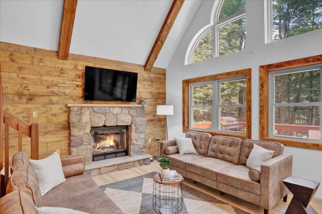 Chalet Lake, Movie Theater, Hot Tub, Arcade - Image 4