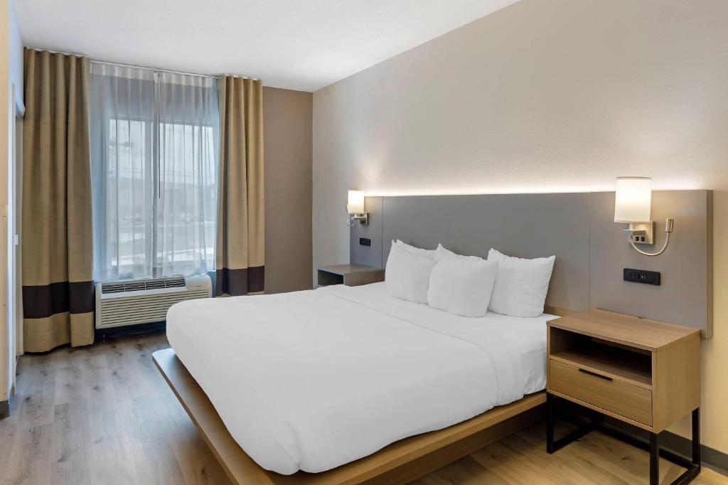 Comfort Inn & Suites Sayre - Image 8