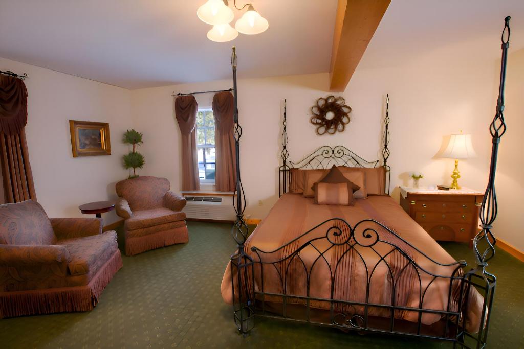 Stroudsmoor Country Inn - Image 7