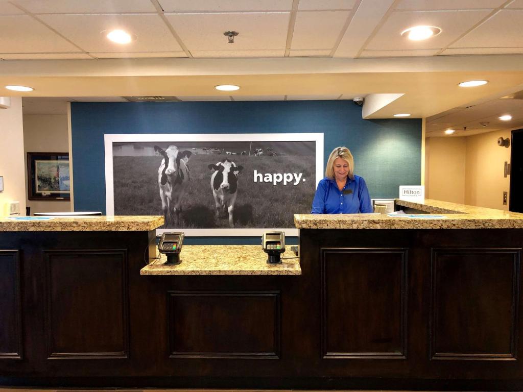 Hampton Inn Gettysburg - Image 8
