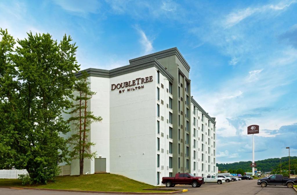DoubleTree by Hilton Washington Meadow Lands Casino Area - Image 7