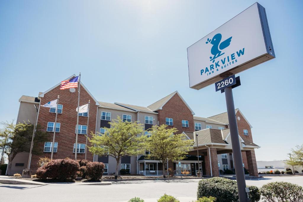 Parkview Inn & Suites, Lancaster Amish Country, PA