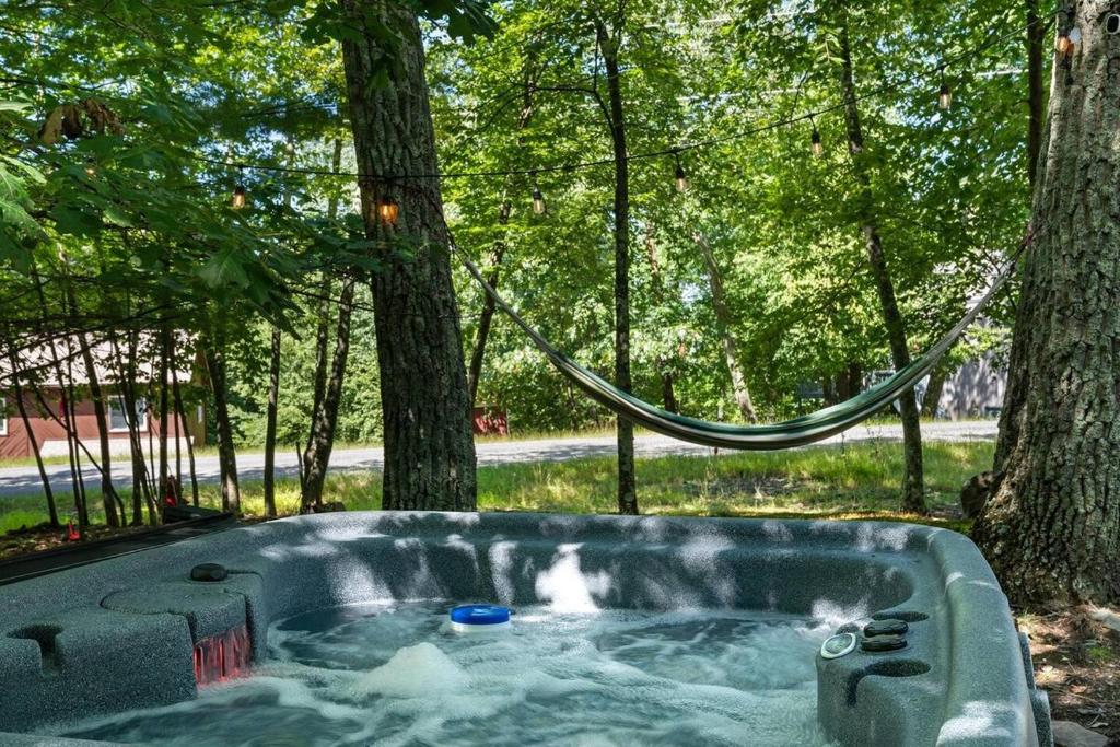 Hot Tub (Jacuzzi) - Photo 4