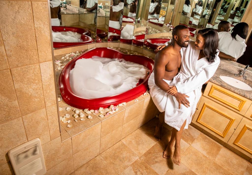 Hot Tub (Jacuzzi) - Photo 16