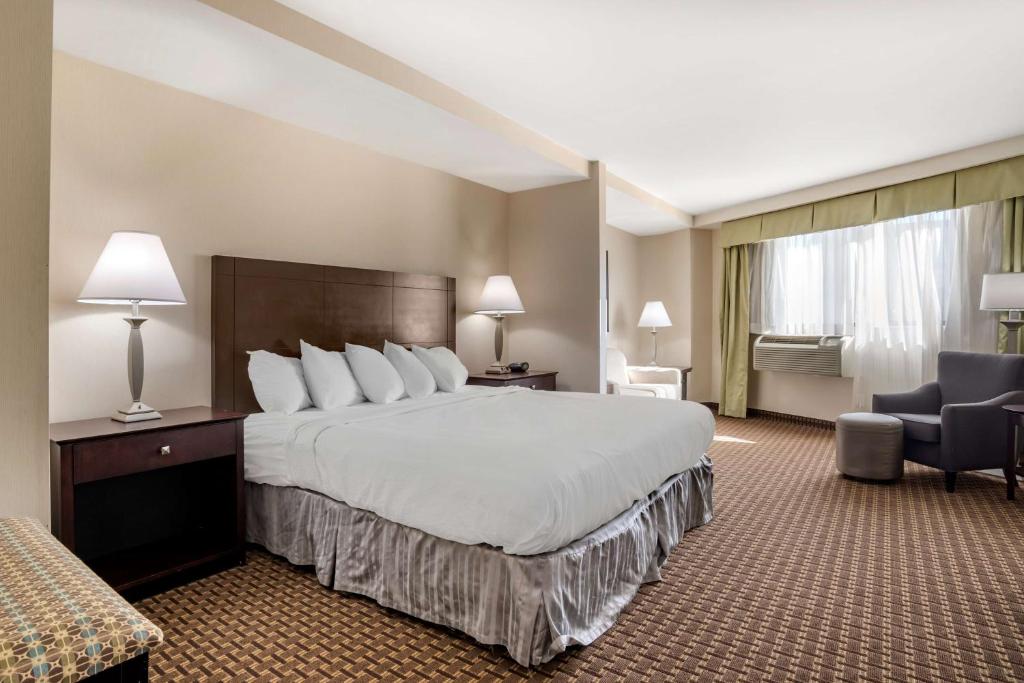 Best Western Plus Philadelphia Airport South - at Widener University - Image 7