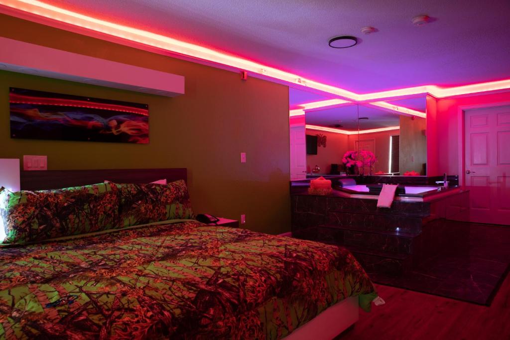 Hot Tub (Jacuzzi) - Photo 6