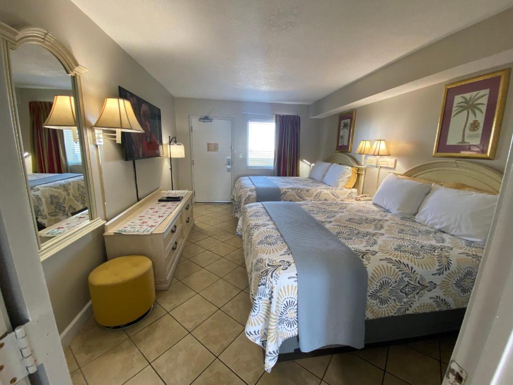 Camelot By The Sea Ocean Front Condo - Image 8