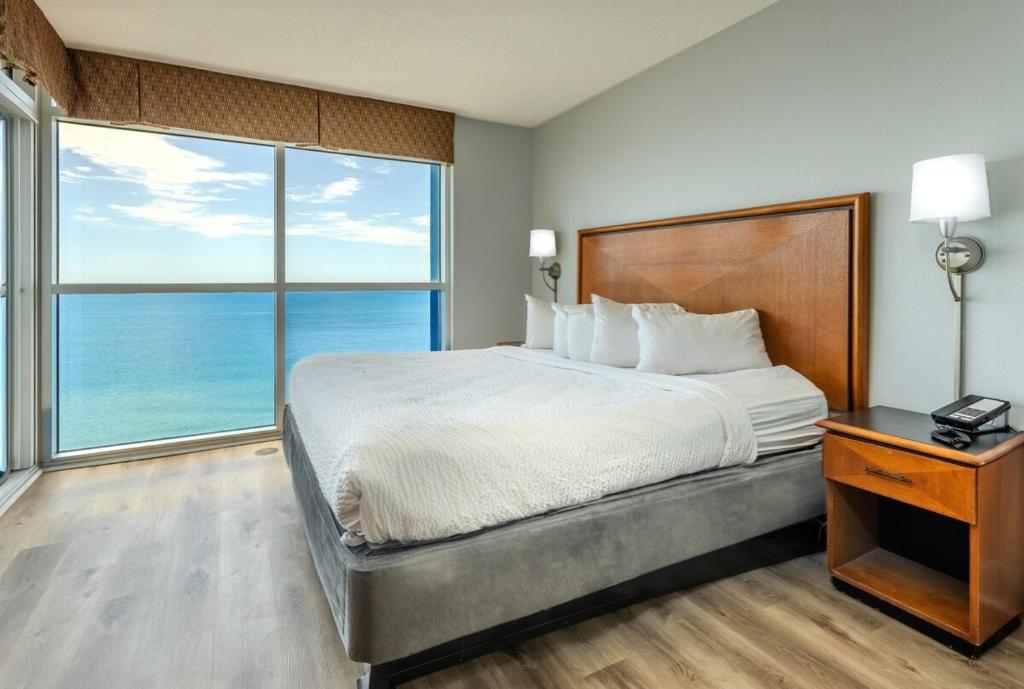 Glass Bottom - Image 8