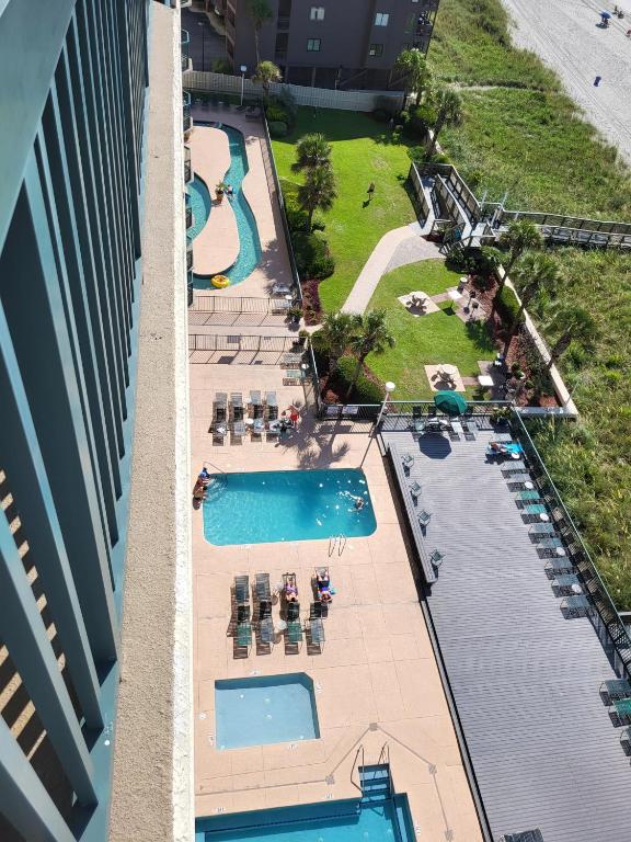 Ashworh 1001 Four Bedroom Condo Oceanfront "PIcture Perfect"