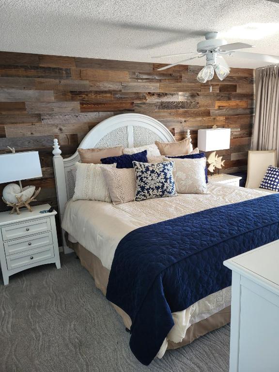 Ashworh 1001 Four Bedroom Condo Oceanfront "PIcture Perfect" - Image 7