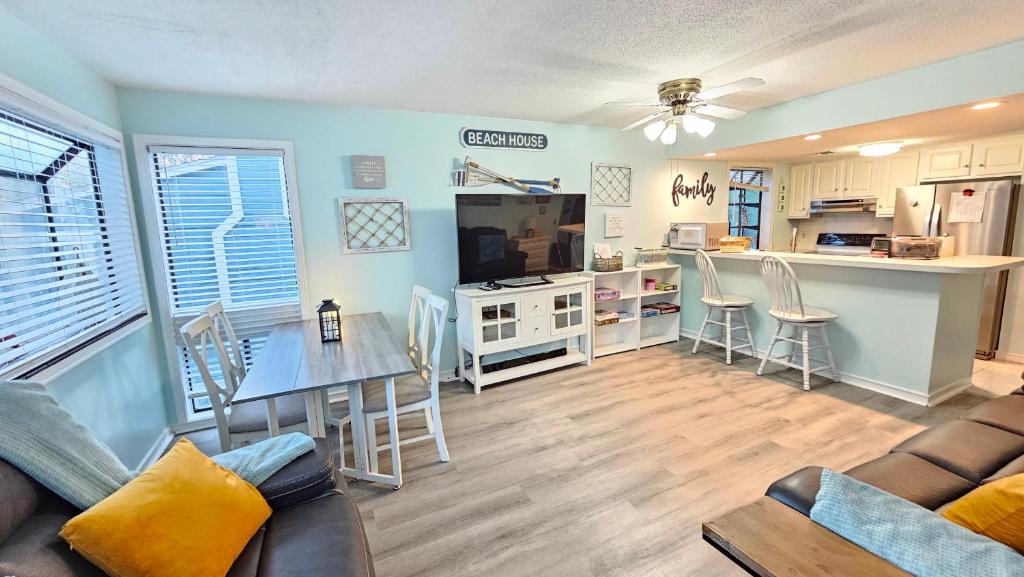 2BR/2BA Condo at Arcadian Dunes Building 10-238 - Image 5