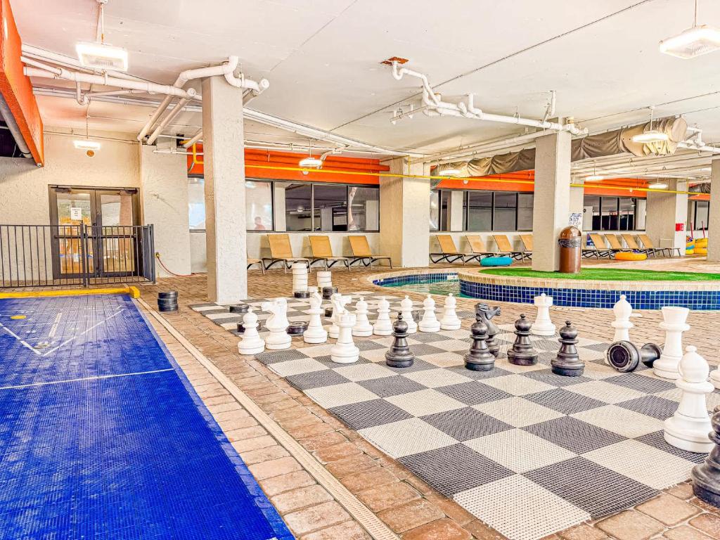 Tropical Suite at Oceanfront Resort w Lazy River - Image 5