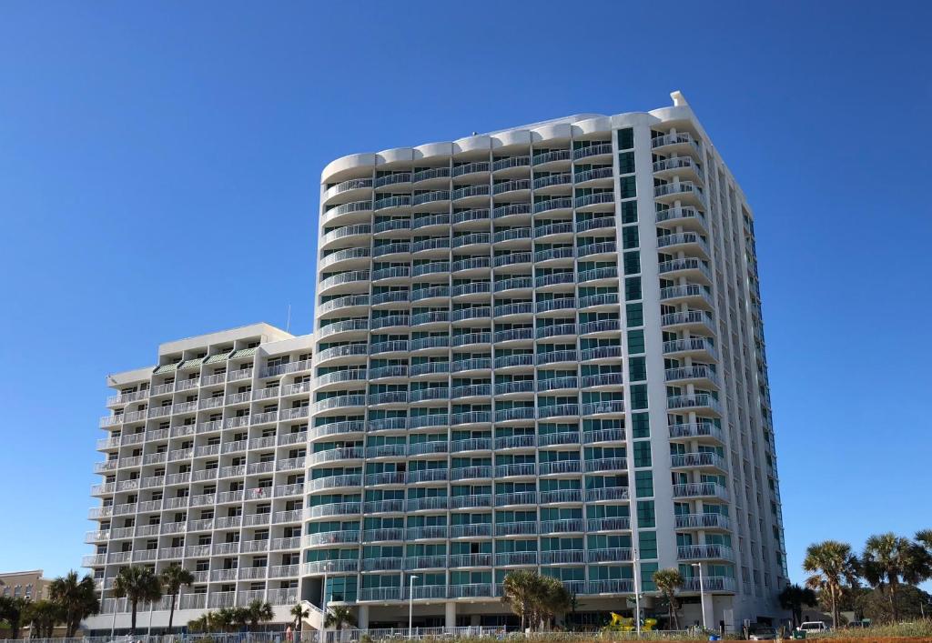 Sandy Beach Resort - Image 7