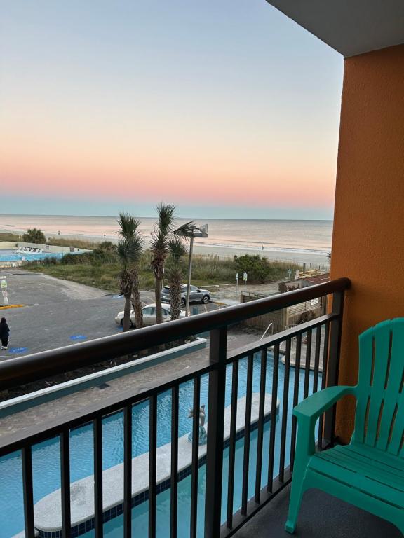 Ocean View 2 Queen Studio at Landmark Resort