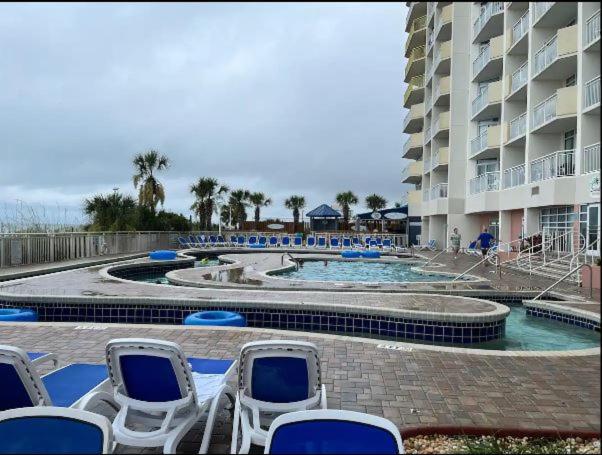 Hot Tub (Jacuzzi) - Photo 3