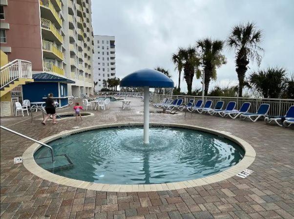 Baywatch Resort - Image 4