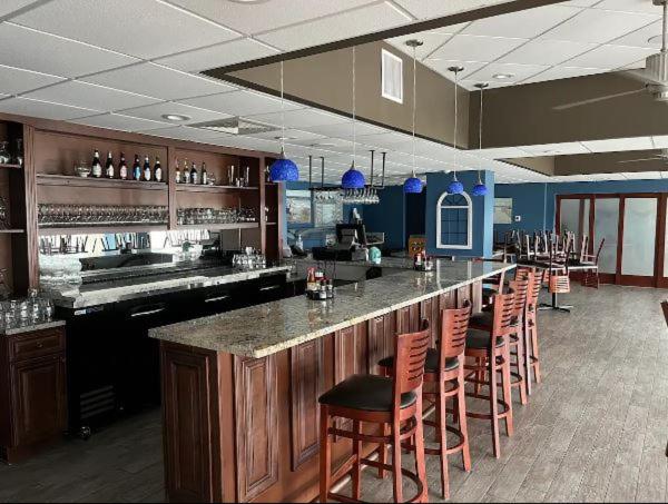 Baywatch Resort - Image 5