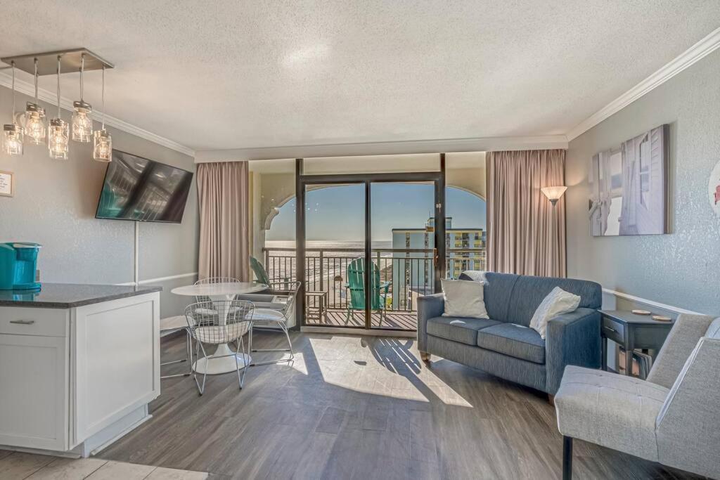 Beautiful Ocean views, on 15th floor! - Image 6